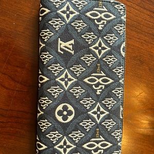 LV wallet